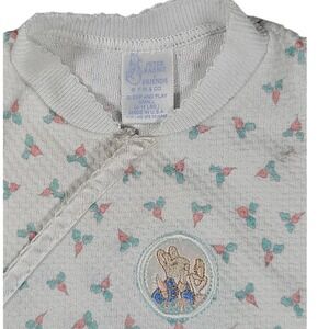 Vintage‎ 1996 Peter Rabbit Friends Sleep and Play Gown Tie Bottom Small 0-11 LBS